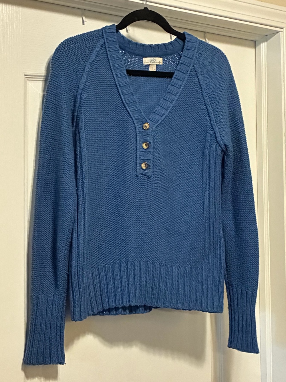 So Wear It Declare It Adult XL Blue V-Neck 3-Button Placket LongSleeve Pullover